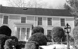 John Peach Jr. House, Gingerbread Hill Marblehead MA c 1671